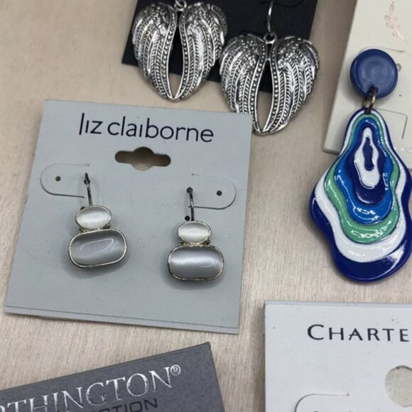 Lot 8 New Trendy Earrings Jewelry Mix Casual to Statement Dangle Long and Short - Picture 5 of 9